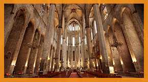 Это здание, известное как одна из самых удивительных и красивых готических церквей Испании, наполнено готической архитектурой, художественными стеклянными окнами и богатой историей